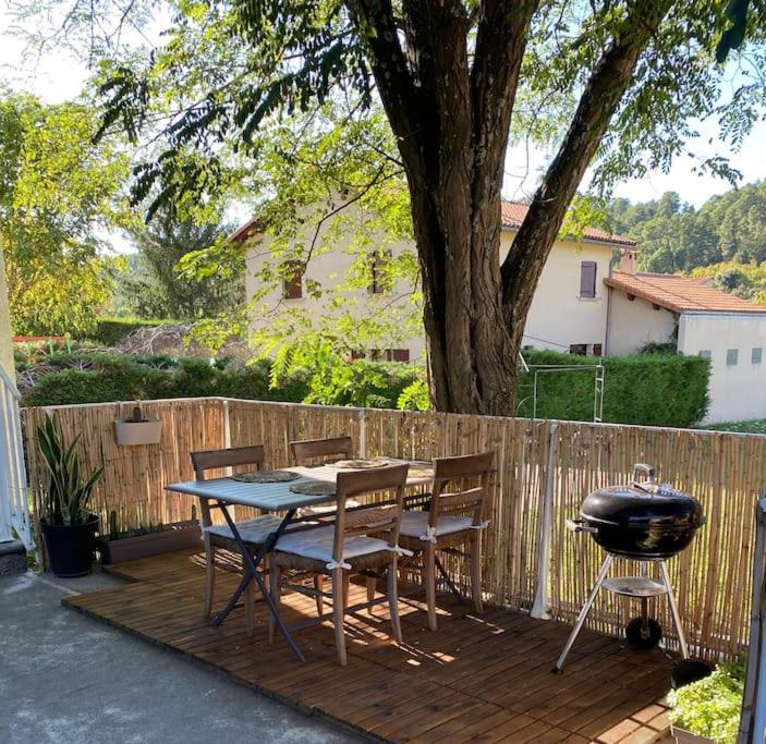 Maison En Plein Coeur De L'Ardeche Βίλα Prades  Εξωτερικό φωτογραφία